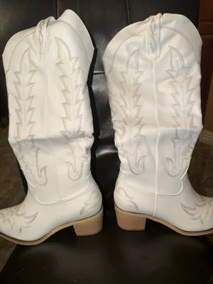 Boots White Size 13 thumbnail 5