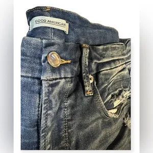 Good American Good Legs Crop Skinny Jeans thumbnail 2