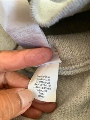 Retro GAP‎ Gray Crewneck Sweatshirt with Rainbow Logo thumbnail 4