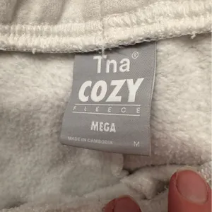 TNA | ARITZIA Cozy Sweatfleece Mega Jogger‎ thumbnail 7