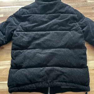 Levi’s Corduroy Puffer Jacket thumbnail 5