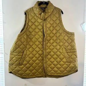 Athleta Whisper Featherless‎ Quilted Puffer Vest Olive Green Plus Size 3X thumbnail 1