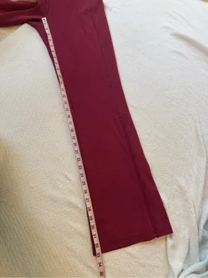 Lululemon Brushed Softstreme Rib Zip Flare 32.5" Pomegranate 10 RARE thumbnail 9
