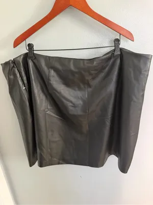 Old Navy Black Faux-Leather Wrap Mini Skirt thumbnail 2