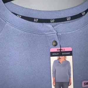 Gap Women's Henley Sweatshirt English Manor Blue, Small NWT thumbnail 8