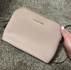Michael Kors Purse Crossbody thumbnail 2
