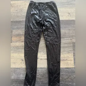 SKIMS‎ Signature Logo Foil Print Mesh Leggings black small thumbnail 4