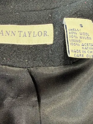 Ann Taylor 100% Wool Black Tailored Button Jacket Size Small thumbnail 4