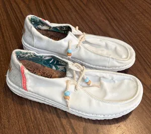 Hey Dude Size 8 Wendy Natural Salt White Canvas Slip On Boat Shoes Beaded Laces thumbnail 1