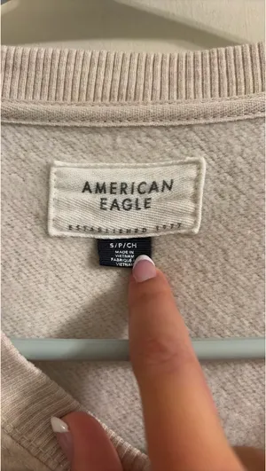 American Eagle Sweatshirt thumbnail 2
