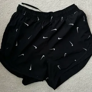 Nike Women’s Tempo Running Short Black Logo thumbnail 1