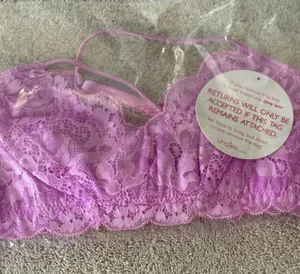 Undies Brand New Lace Bralette in Lavender Pink XS thumbnail 1