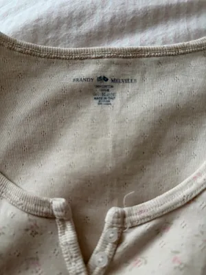 Brandy Melville Top thumbnail 3