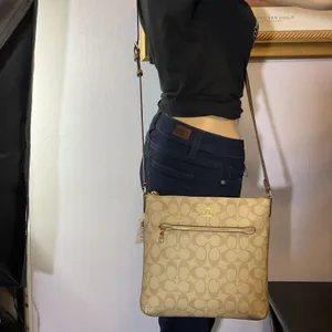 Coach Rowan File Bag In Signature‎ Canvas Light Khaki Light Saddle CS192 Purse thumbnail 6