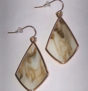 Jasmine Lane Marbled Gold Tone and Cream Dangle Drop Boho Earrings thumbnail 1