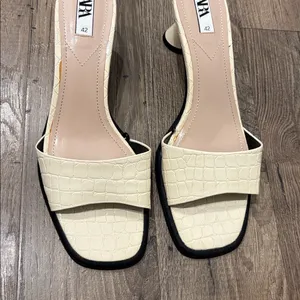 Zara Off White & Black Croc Heels Sandals size 42 thumbnail 3