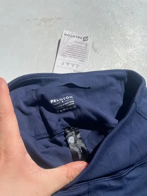 Peloton Navy Blue High-Waist Leggings thumbnail 2
