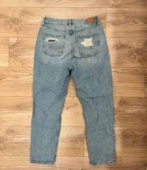 American Eagle Distressed Straight Leg Jeans – Size 6 thumbnail 3