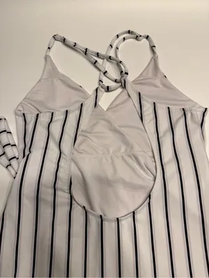 Cupshe Black & White Striped Wrap One Piece Swimsuit Size Large thumbnail 6