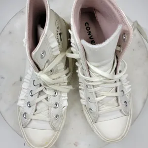 Converse CTAS Lift High Top Platform Leather Ruffle Sneakers Womens 6.5 White thumbnail 16