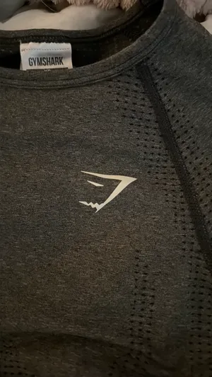 Gymshark Long Sleeve Crop Top thumbnail 3