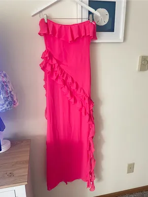 House of CB Sarina Ruffle Maxi Dress in Fuchsia Pink Size Small thumbnail 7