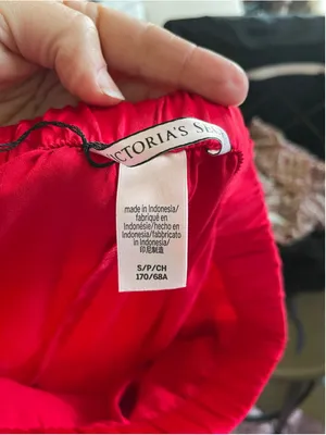 Women's Victoria's Secret Red Pajama Pants S thumbnail 2