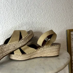 Franco Sarto Pellia Womens Suede Ankle Sandals Womens Size 7.5 Tan Brown thumbnail 5