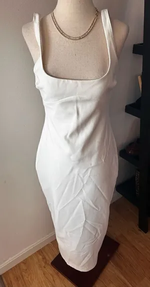 Zara sexy white long dress size medium stretch with cutout on the back thumbnail 1