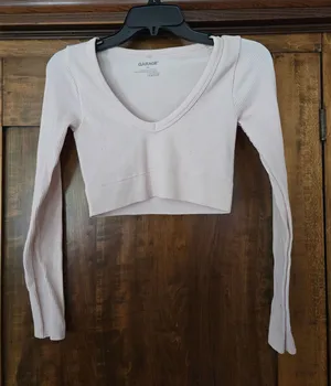 Garage Light Blush Ribbed V-Neck Cropped Long-Sleeve Top Small thumbnail 1