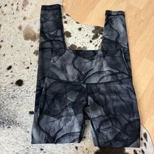 LULULEMON Wunder Under Pant Legging Hi-Rise‎ Midnight Tulle Multi Black Size 6 thumbnail 4
