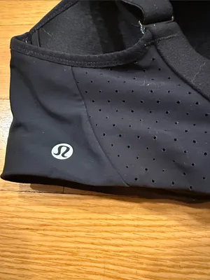 Lululemon run time high support bra size 38D. thumbnail 4