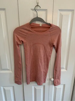 Lululemon Swiftly Tech 2.0 Long Sleeve Shirt Size 0 thumbnail 2