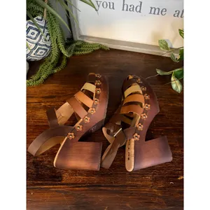 Korks Womens 9M Brown Multi Strappy Floral Studded Block Heel Sandals KR0010783 thumbnail 5
