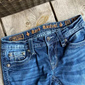Rock Revival Alivia Jeans 27 Bootcut Dark Wash Embellished Flap Pocket‎ thumbnail 8