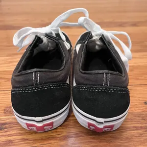 Vans Old Skool Black and White Skate Shoes Low Top Size 6.5 Women’s Streetwear thumbnail 6