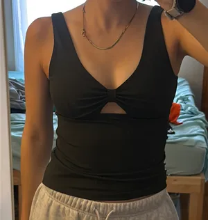 Tank Top thumbnail 1
