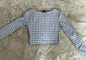 Forever 21 Long Sleeve  Crop Top thumbnail 4