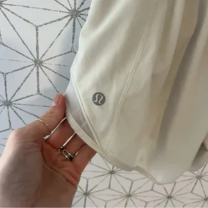 Lululemon Hotty Hot Low Rise Short 4" Ocean Air thumbnail 5