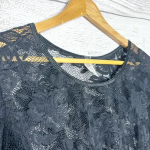 Victoria’s Secret Sheer Black Floral Lace Long Sleeve Bodysuit Size Medium thumbnail 3