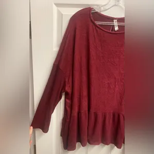 Emerald Fashions NWT Boutique Burgundy Peplum Soft Tunic Top Size Large thumbnail 2