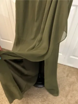David's Bridal Gorgeous double layered chiffon flutter sleeve dress thumbnail 5