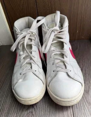 Retro Nike High‎ Top White Pink Stripe Sneakers Shoes Women's Size 8.5 thumbnail 1