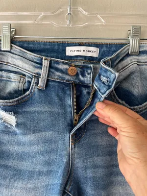 Vervet Flying Monkey Sz 25 mid-rise flare jeans distressed & raw hem pockets thumbnail 4