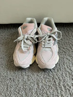 New Balance 9060 Sneakers Women’s December Sky thumbnail 2