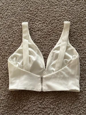 Lulus White Deep V Sleeveless Structured Crop Top Bridal Party Bustier XS thumbnail 6