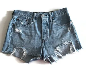 Levi’s 501 Shorts Size 28 thumbnail 1