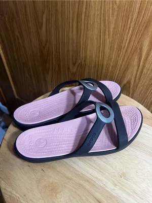 CROCS Women’s Black Slide Sandals with Pink Footbed and Metallic Ring thumbnail 4