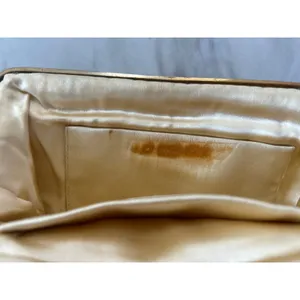 Le Goût du Jour Gold Beaded Swirl Rhinestone Filigree 50s Wrist Bag thumbnail 8