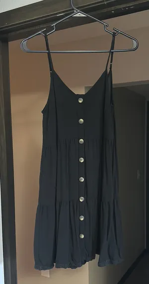Black Dress thumbnail 1